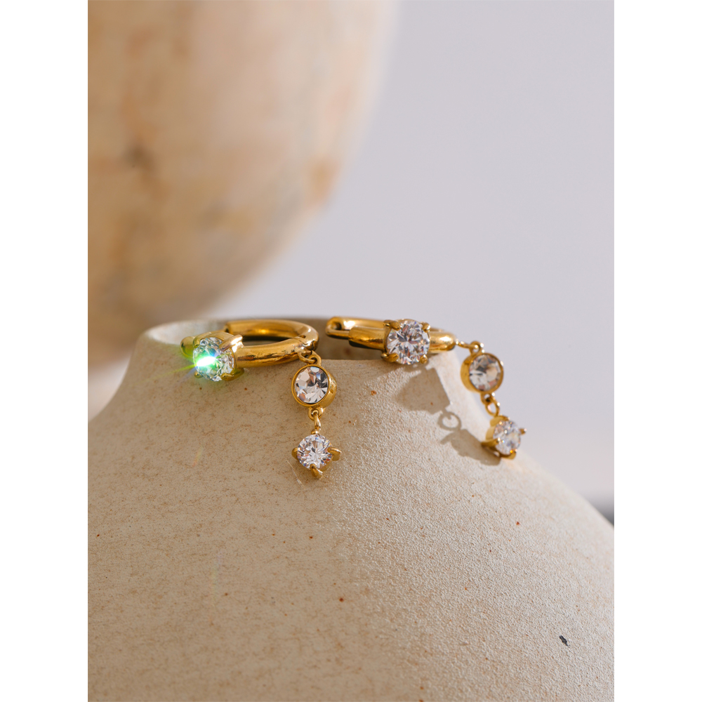 Yhpup roestvrijstalen oorbellen met glanzende zirkonia steentjes, verguld met goud en platina pvd, delicate chique sieraden, aanbevolen.