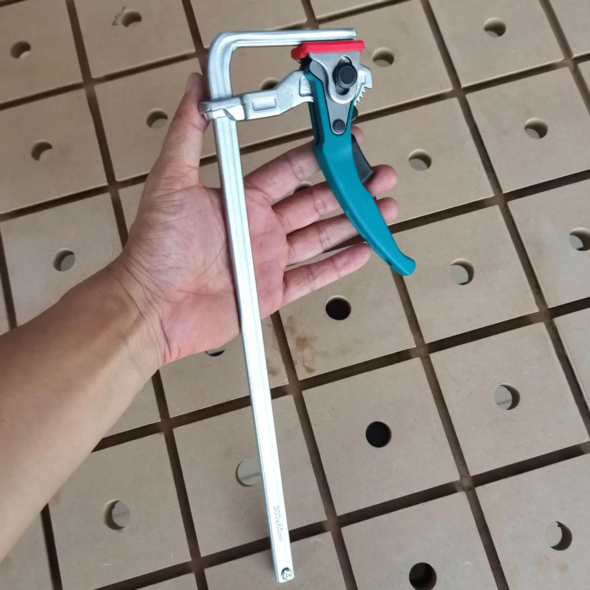 Track Saw Rail/MFT Clamps Alloy Steel Upgrade Quick Ratchet Track Saw Guide Rail Clamps for Woodworking Guide Rail System Clamp: Red