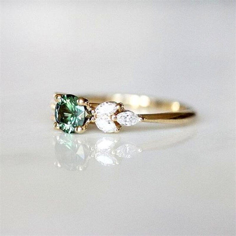Schattige Vrouwelijke Groene Zirkonia Steen Ring Minimalistische Geel Gouden Trouwringen Voor Vrouwen Elegante Bruids Dunne Engagement Ring
