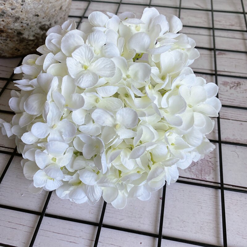 Store godt lavet nordisk stil hortensia blomsterhoveder silke kunstige blomster diy projekter leverer hvide blomster: Hvid