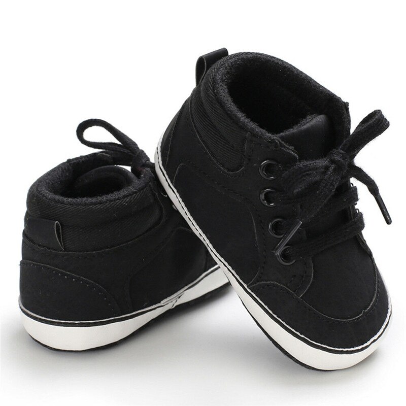 Nyfødt baby børn krybbesko dreng pige blød sål solid kausal bund first-walker anti-skrid sneakers prewalker sko: Sort / 7-12 måneder