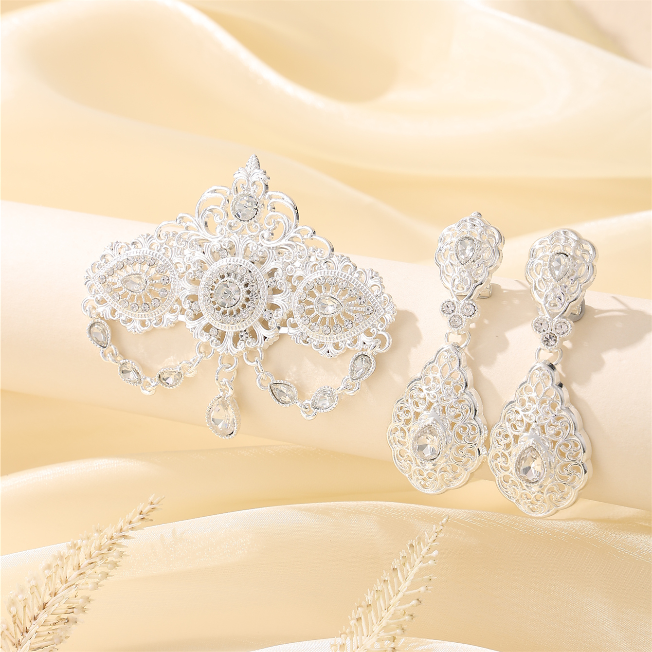 Pendientes decorativos nupciales marroquíes, joyería para las orejas de hueco, accesorios populares para mujeres para fiestas y festivales de bodas: Bronce antiguo plateado