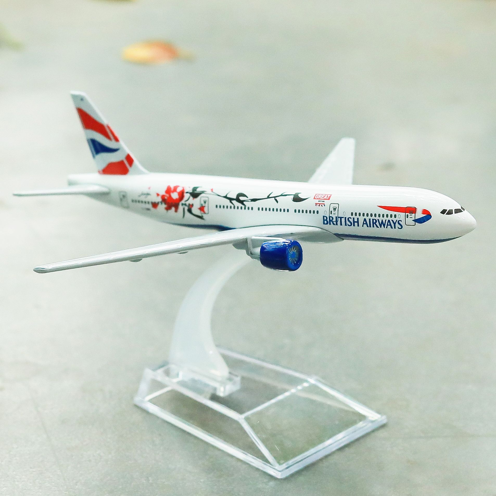 British Airways B777 Plum Aircraft Alloy Diecast Model 15cm World Aviation Collectible Miniature Souvenir Ornament