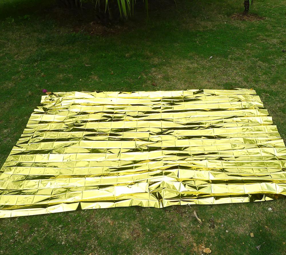 4 Packs Reflective Mylar Film Space Blanket Heat Tent Cover Sheets