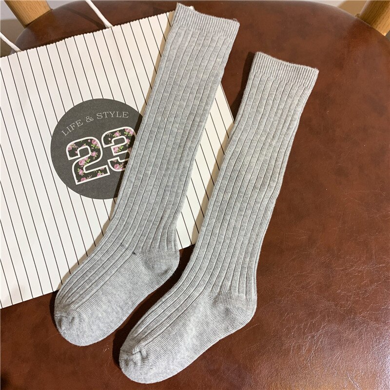 Novas crianças joelho meias altas crianças meninos meninas perna aquecedores de algodão macio liso bebê meias listra estudante meias longas para 1-8 anos de idade: 3-5Years(M) / Light Grey