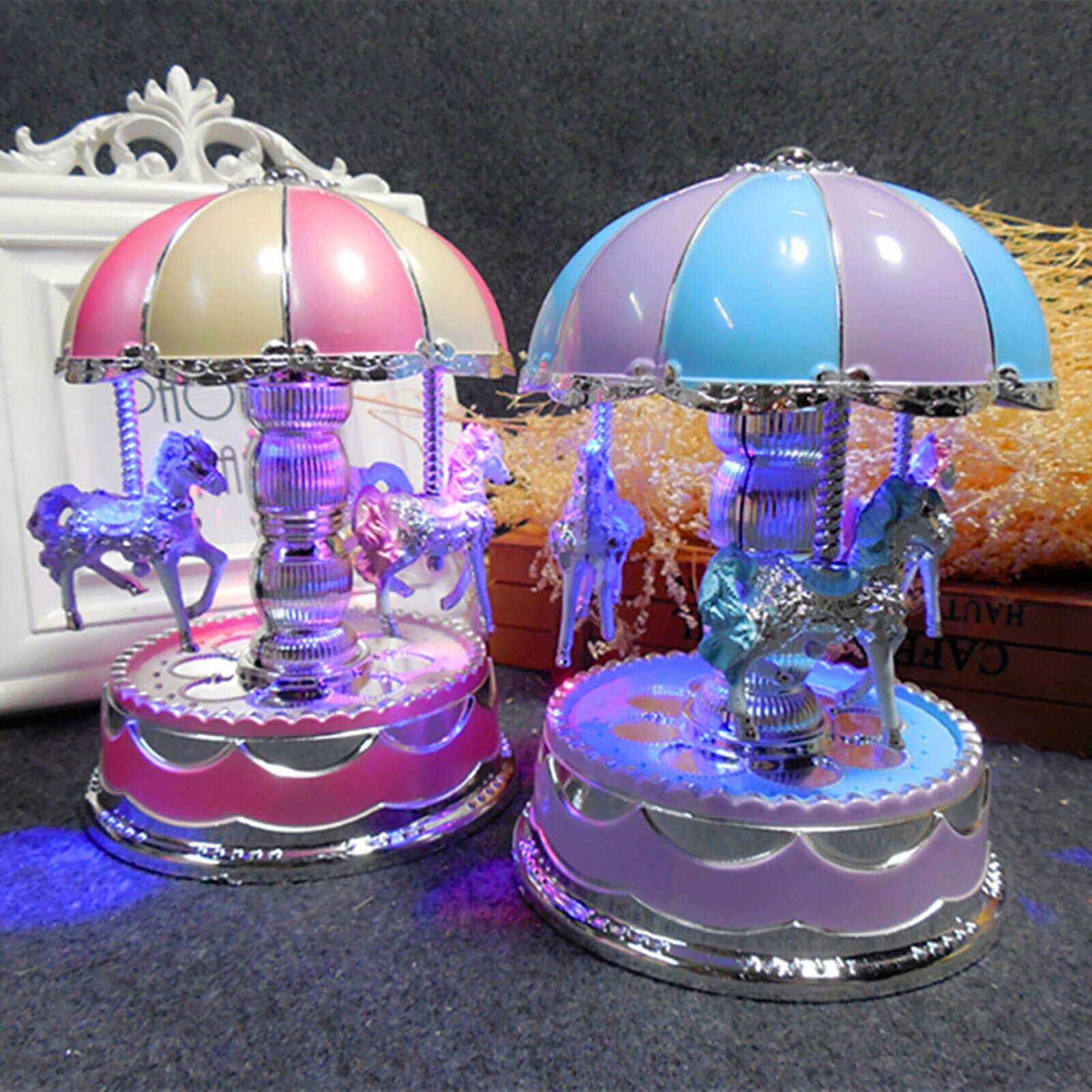 SALES！！ Carousel Cartoon Horses LED Music Box Birthday Ornament Decoration Toy