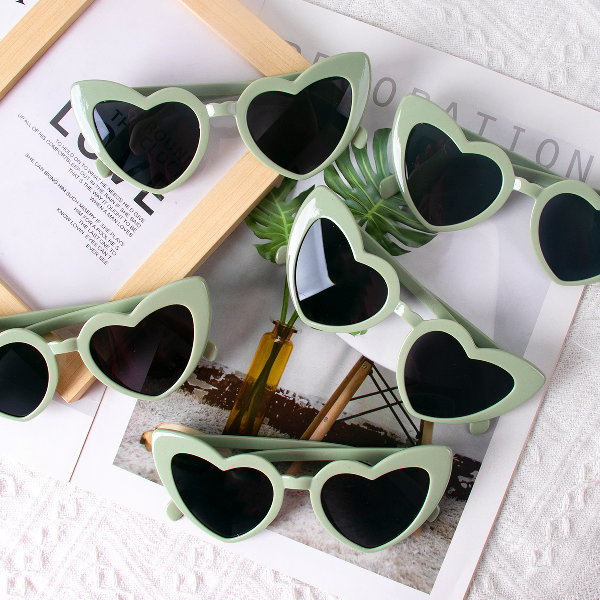 Gafas de sol de noche de gallina, gafas de sol de amor para despedida de soltera, de dama de honor, gafas con forma de corazón verde aguacate, suministros de boda para despedida de soltera
