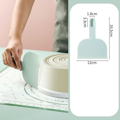 Plastic Dough Cutter Scraper with Scoop Handle, Food-safe Multipurpose Food Scrappers for Bread Dough Cake Fondant, 3 Colors: Green