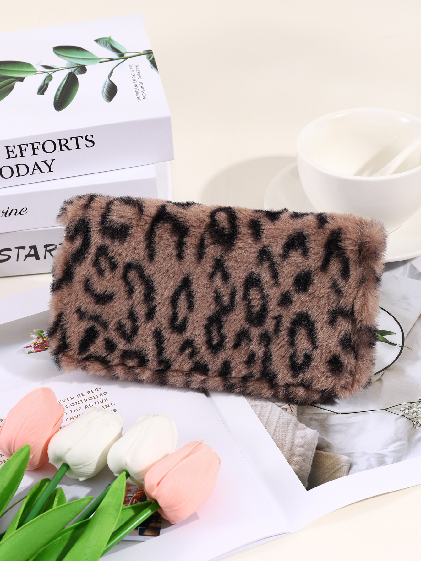 Plush coin purse, stylish leopard print long wallet, portable for everyday life: Khaki