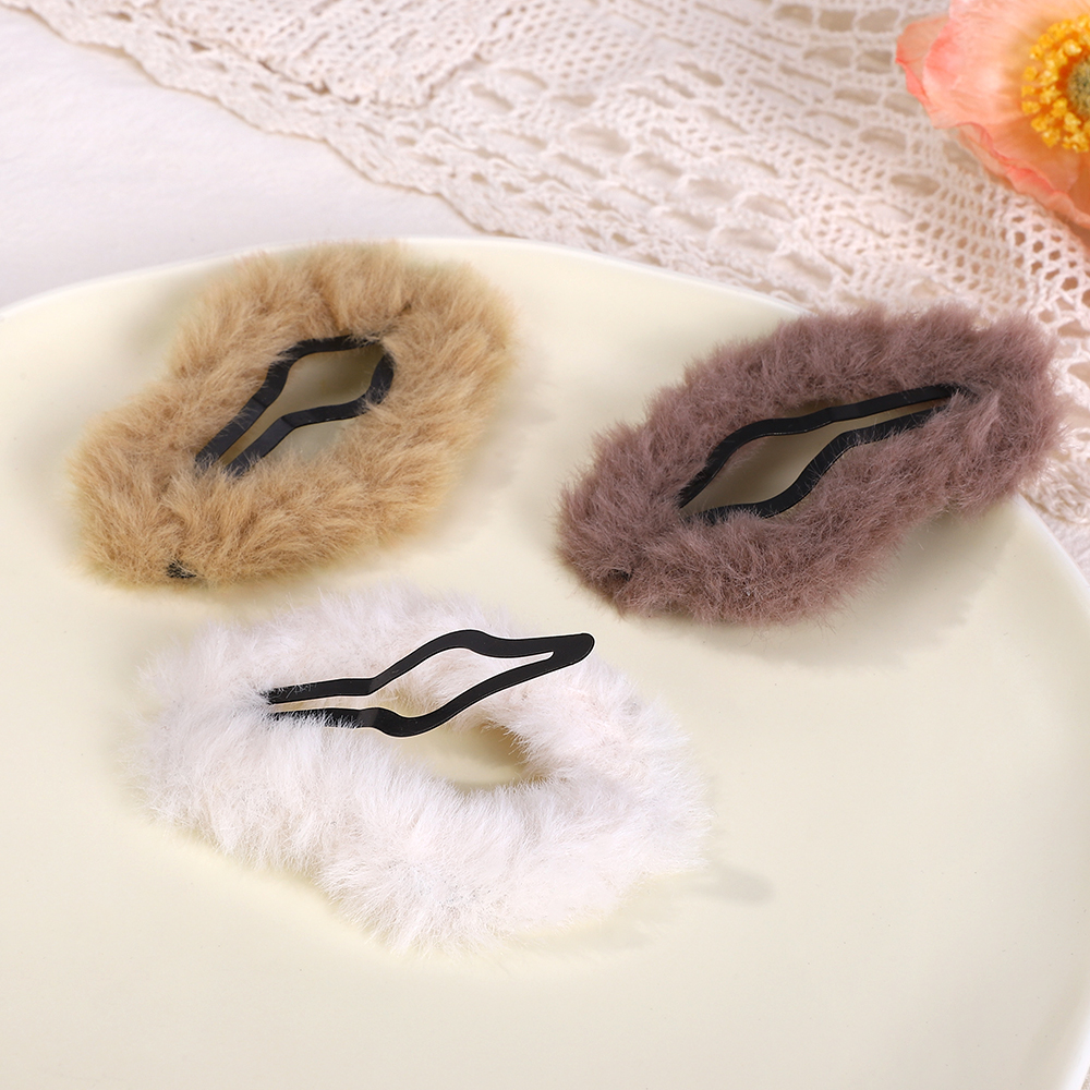 1/2/4 Uds. Pinzas para el cabello BB de estrella de felpa dulce para mujeres y niñas, horquillas con flequillo lateral esponjoso, pasadores, accesorios para el cabello Y2K