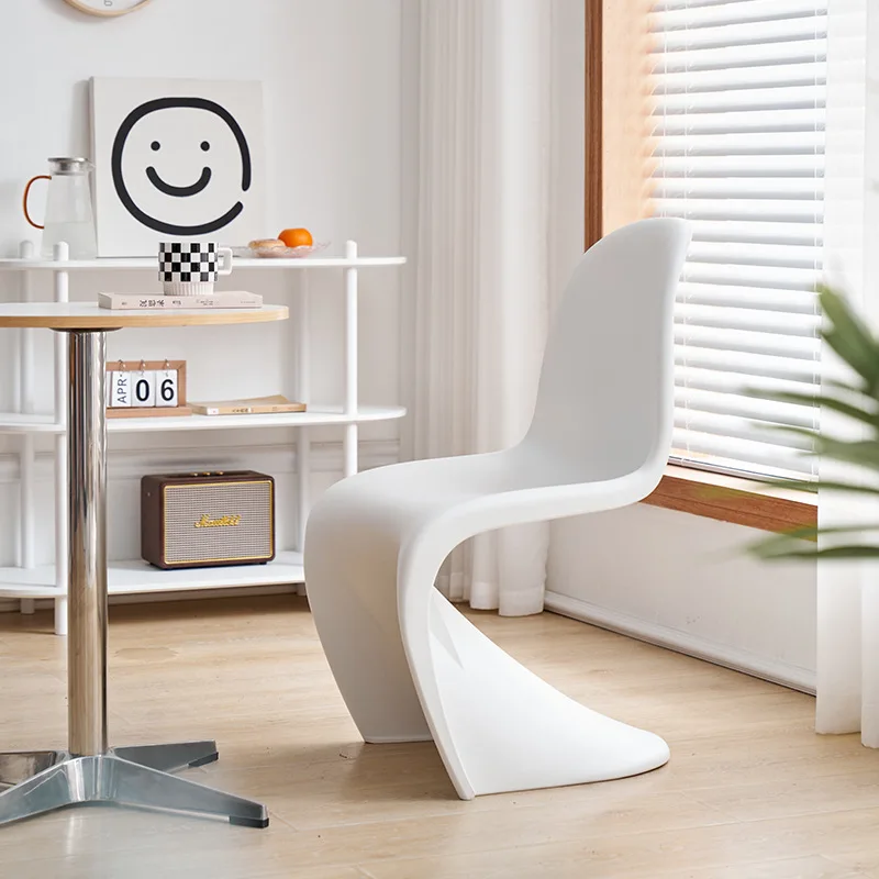 Luksusmøbeltilbehør spisestuestole sæt luksus moderne biblioteksmøbler plastikstol postmoderne salon styling