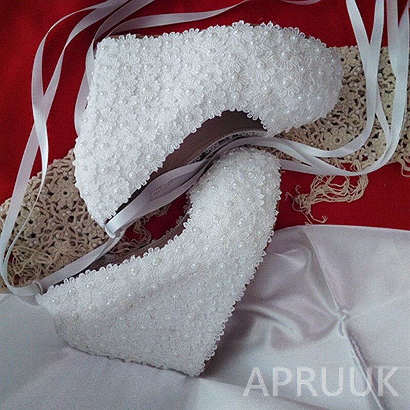 Plus size 41 42 super hoge 11cm wedges hakken off white kant bruidsschoenen bruid luxe handgemaakte parels bruidsavond feest pump