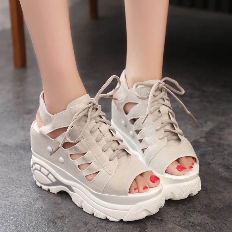 Sommar chunky sandaler kvinnor 6cm kilar höga klackar skor kvinnligt spänne plattform läder casual sommar tofflor kvinna sandal: Grå / 35