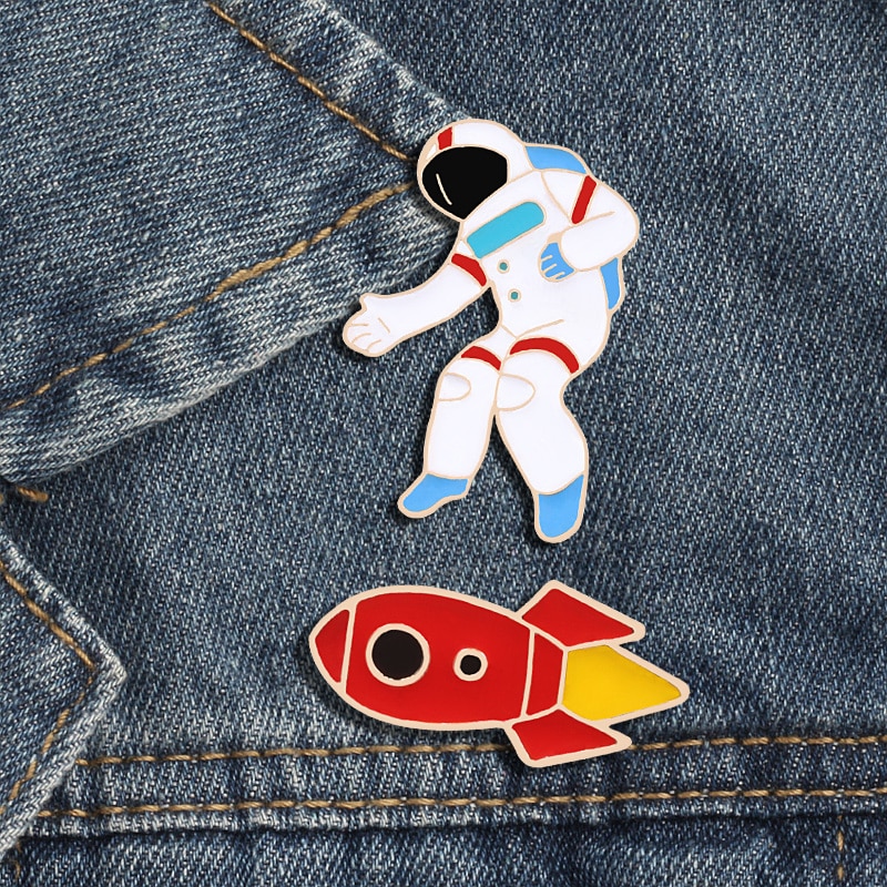Broche espacial de esmalte, preciso do meu espaço, broche de astronauta, constelações, lapela, presentes para crianças, broches e joias de emblemas