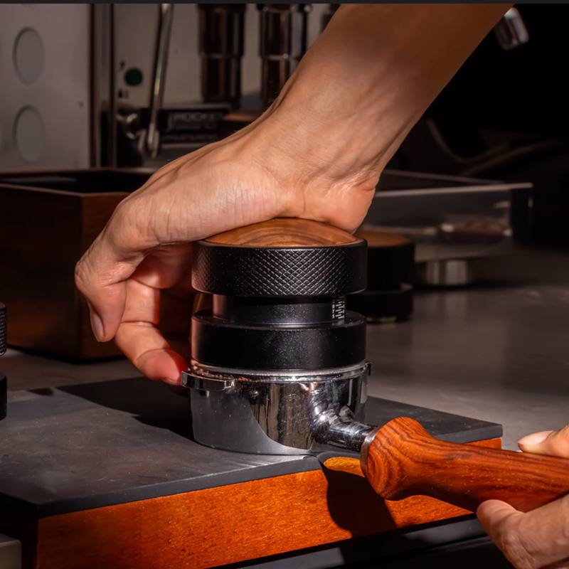 Distribuidor de café por gravedad calibrado de profundidad ajustable de acero inoxidable, herramientas profesionales para Barista, 51/53/58,35mm