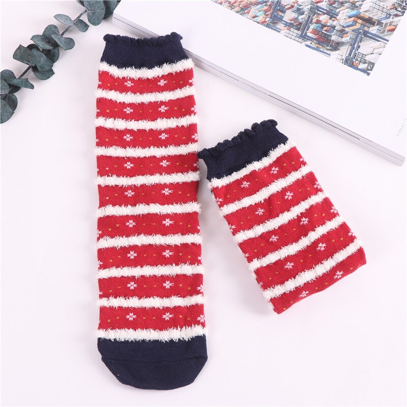 Women Socks Winter Warm Christmas Stereo Socks Cotton Cute Santa Claus Deer Socks Xmas Christmas Socks for girls: E