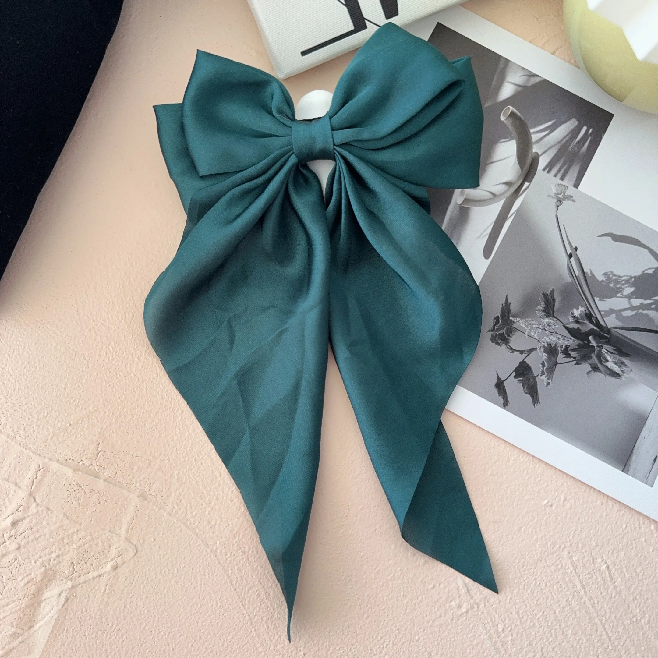 6 estilos de pinzas largas de satén con lazo grande para niñas, pinzas para el pelo para la cabeza trasera, color rojo Internet con el mismo temperamento, accesorios elegantes para el cabello