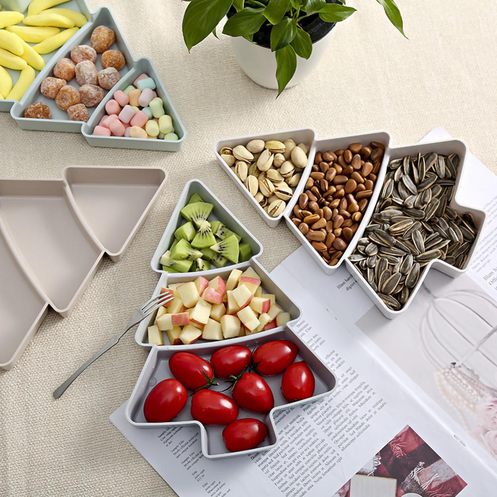 Kerstboom doos snoep snacks noten zaden gedroogd fruit plastic borden schalen kom ontbijt dienblad thuis keuken snoepdoos