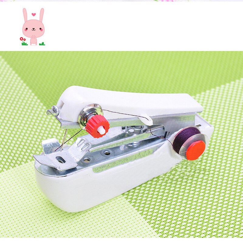 1pc bærbare mini manuelle symaskiner enkel betjening syværktøj syning stof stof praktisk håndarbejde værktøj holdbart hjem: Hvid