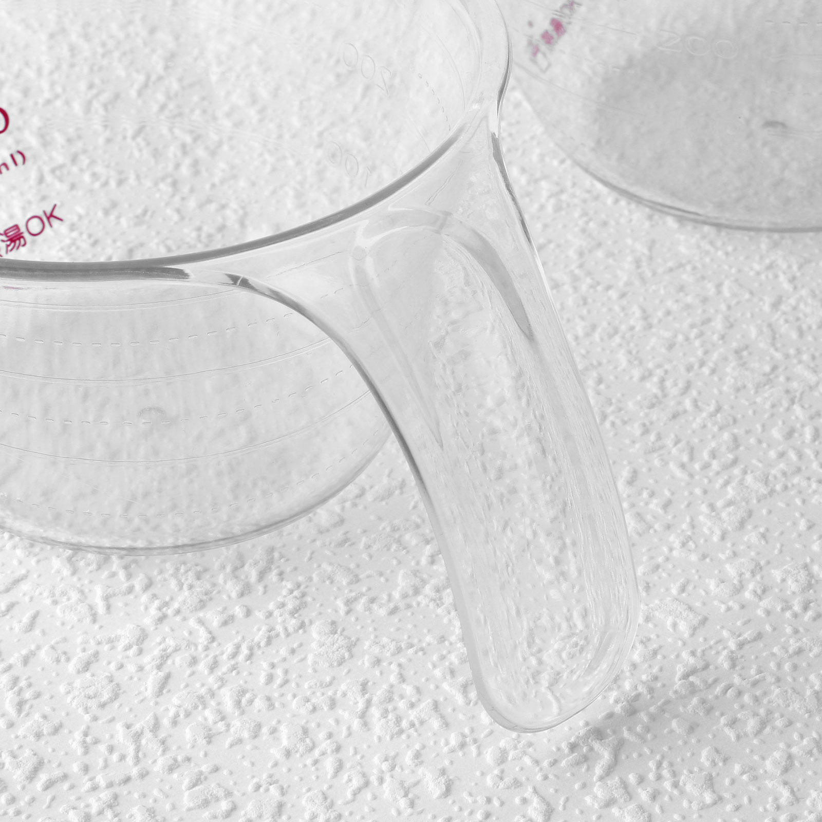 2Pcs Pancake Batter Pitchers Long Spout Funnel Pitcher Jugs Clear Resin Measuring Cups Graduated Containers for Soap Cake Making