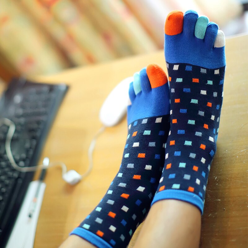 Automne et hiver hommes garçons doux couleur dessin animé cinq doigts orteil chaussettes hommes coton chaussettes hommes chaussettes
