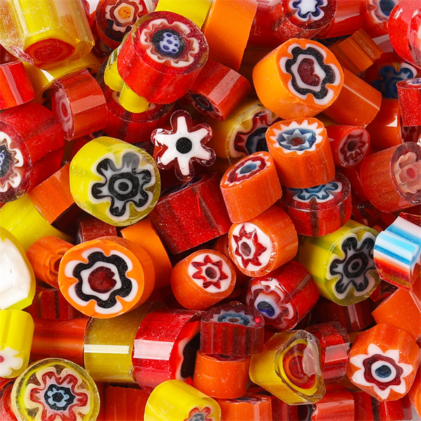 500g/17.63oz (około 520 sztuk) kolorowe Millefiori paciorki szklane płytki z mozaiką tysięcy kwiatowy koralik kształt cylindra DIY rzemiosło materiał: RedYellowOrange