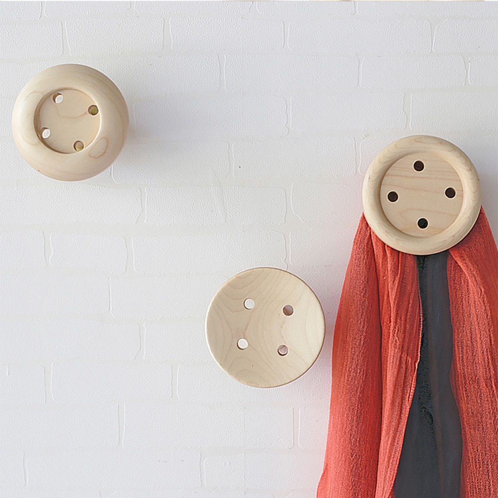 1pc Wooden Button Coat Hooks Wall Mounted Coat Hanging Hooks For Living Room And Bathroom Delicate Coat Hanger
