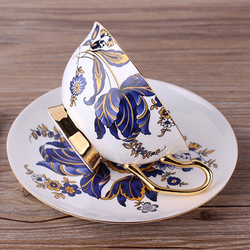 lusso d'oro Tazze di Caffè Piattino impostato nobile Oro Ceramica Glassato Pomeriggio Tazza di Caffè caffè espresso Tazza di Tazas Tasse di Trasporto Cucchiaino BB95