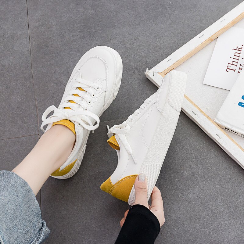 Vita sneakers dam pu-läder lågklackat platt plattform dam snörning vita skor dam storlek 35-40 ab512