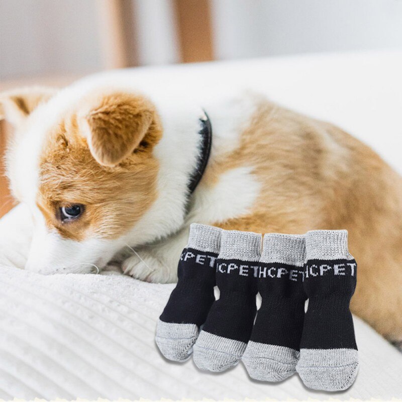 4pcs/lot Anti-slip Puppy Cat Knit Socks Dog Shoes Lovely Warm Dog Socks Cute Cartoon Print Cats Dogs Boots Winter Wear