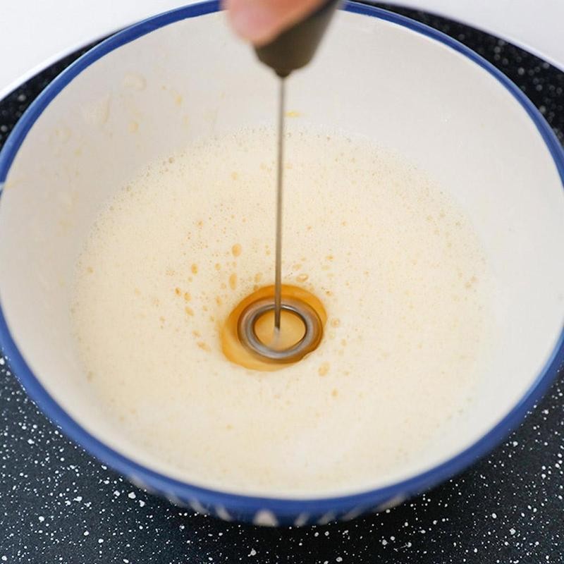 1pc Electric Mini Egg Beater Milk Coffee Whisk Mixer Mini Handheld Egg Beater Stirrer Household Kitchen Whisk Cooking Tool