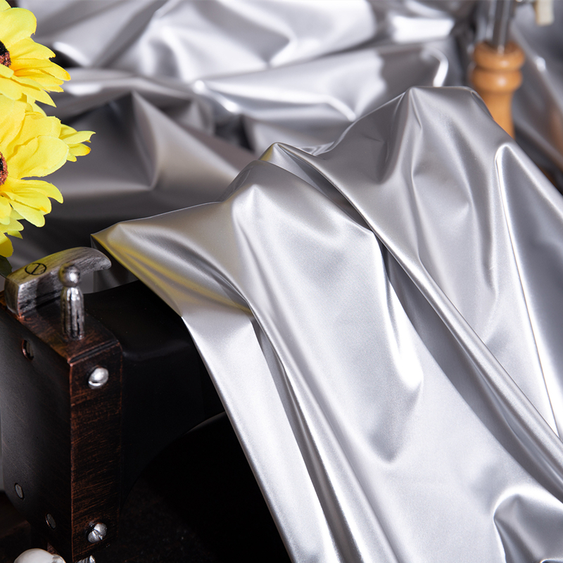 Down Jacket Fabric Fabric High-grade Imitation PU Disposable Light and Thin Waterproof Smooth Shiny Silver Garment Fabric