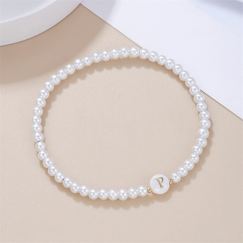 Armbånd med initialer af az til kvinder, trendy hvide perler, rundt vedhæng, elastiske armbånd, smykker, perlemor-charme, pulsera: Ren guldfarve