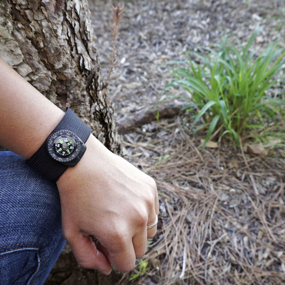 5 pces acampamento caminhadas navegação mini portátil bolso bússola com clipe