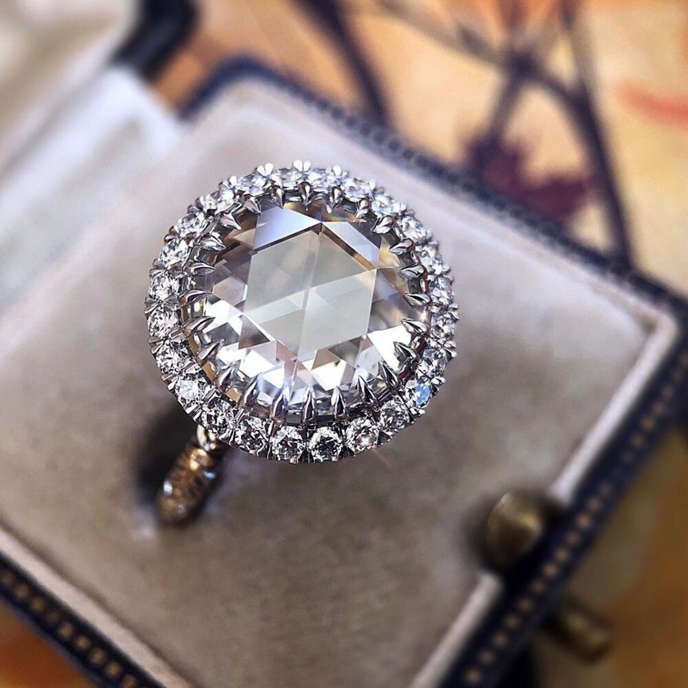 Huitan Classic Ronde Vorm Vrouwen Engagement Ring Aaa Shiny Crystal Zirkoon Elegante Voorstel Ring Voor Lover Fijne Lady Sieraden
