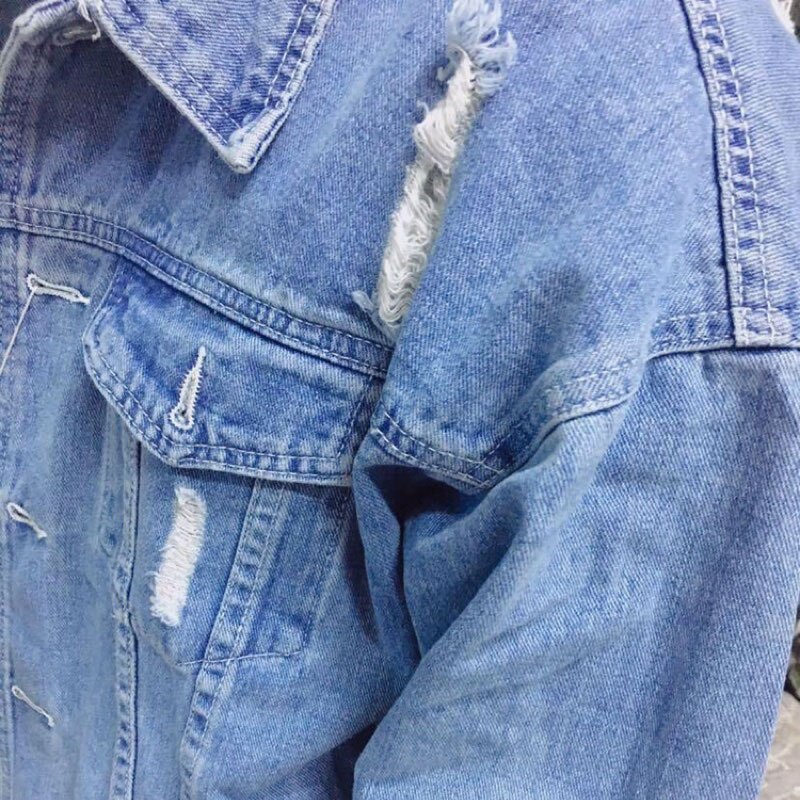 Men's Denim Jacket Light Blue Retro Holes Jean Jackets Casual Streetwear Denim Coats Slim Cotton Outwear Denim Jacket