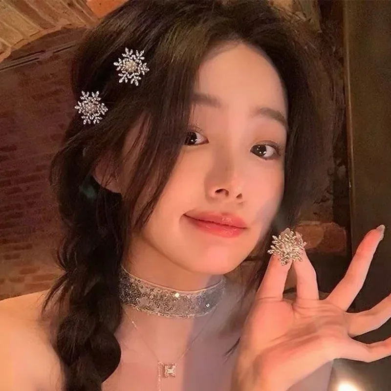 Pinces à cheveux flocon de neige en strass, épingle à cheveux en cristal pour femmes, Barrette de mariage, ornements de noël, accessoires pour cheveux, 1/5 pièces