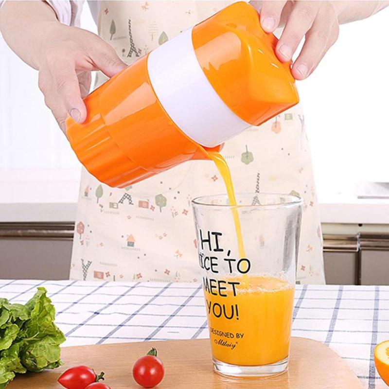 Portable Manual Citrus Juicer for Orange Lemon Fruit Squeezer 300ML Orange Juice Cup Child Outdoor Potable Juicer Machine