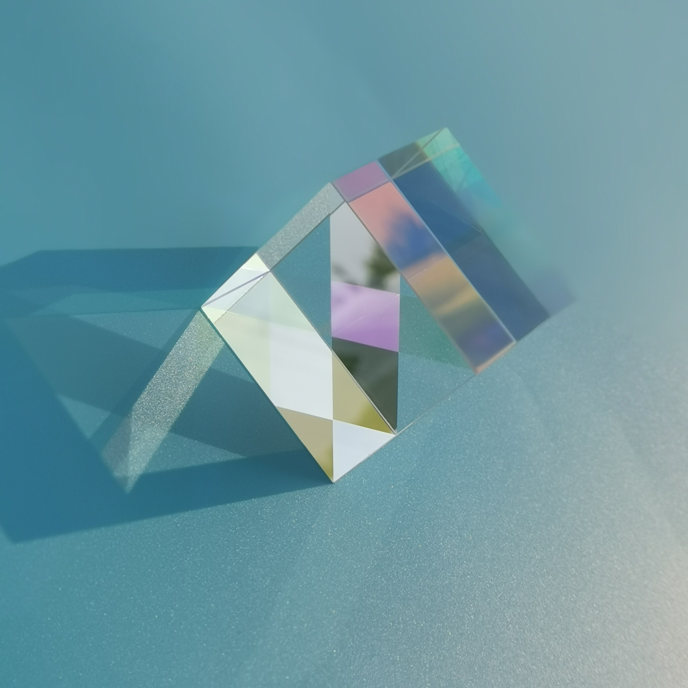 Optical Color Prism18mm Rainbow Glass X-Cube 6-sided bright Light Cube Square Prisms Photography Filters Home Decoration