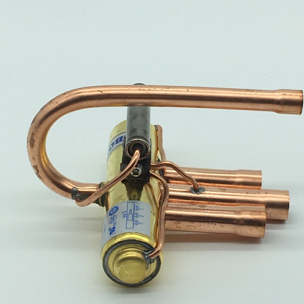 2.9M3/H KV value 4-way reverse valves can be installed freezer equipment to defrost to reverse fluoride frow direction