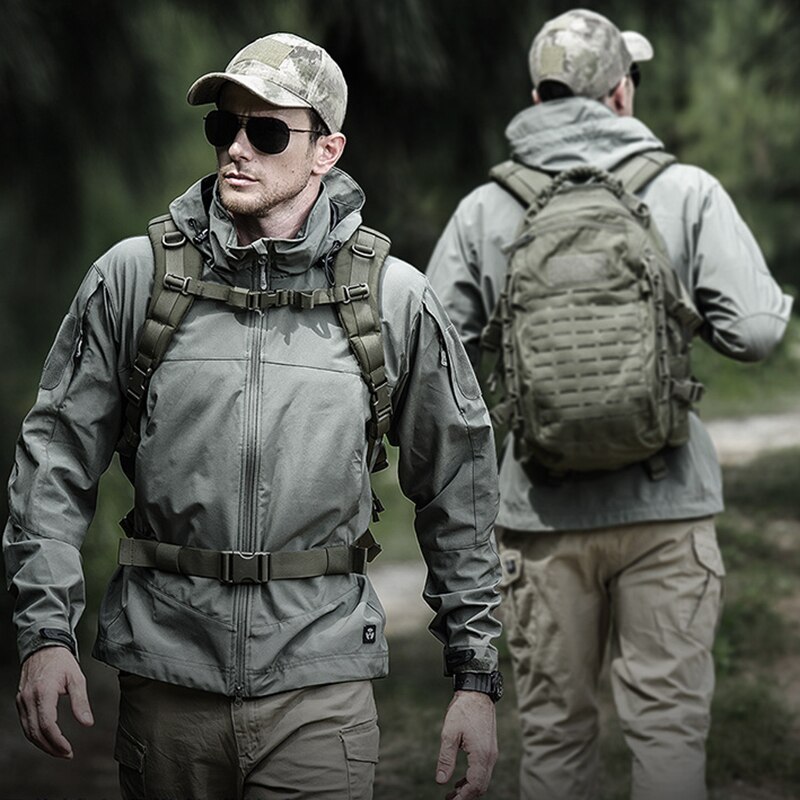 Outdoor Waterproof Soft Shell Hooded Jacket Spectre Hoodie With 7 Zipper Pocket Warm Breathable Lightweight CMG786