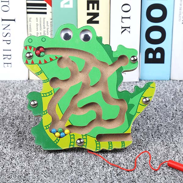 Montessori Materials Educational Wooden Toys for Children Early Learning Preschool Teaching Magnetic Maze Labyrinth Brain Teaser: 011