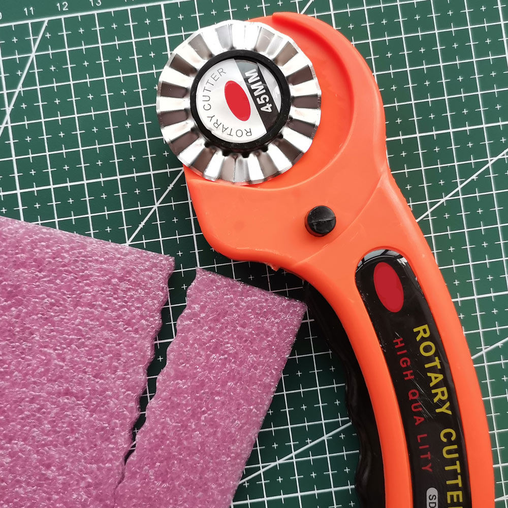 Cutter rotatif de Quilter 45mm, bord ondulé, outil de coupe du cuir, lame Olfa circulaire, bricolage, Patchwork, couture, couette