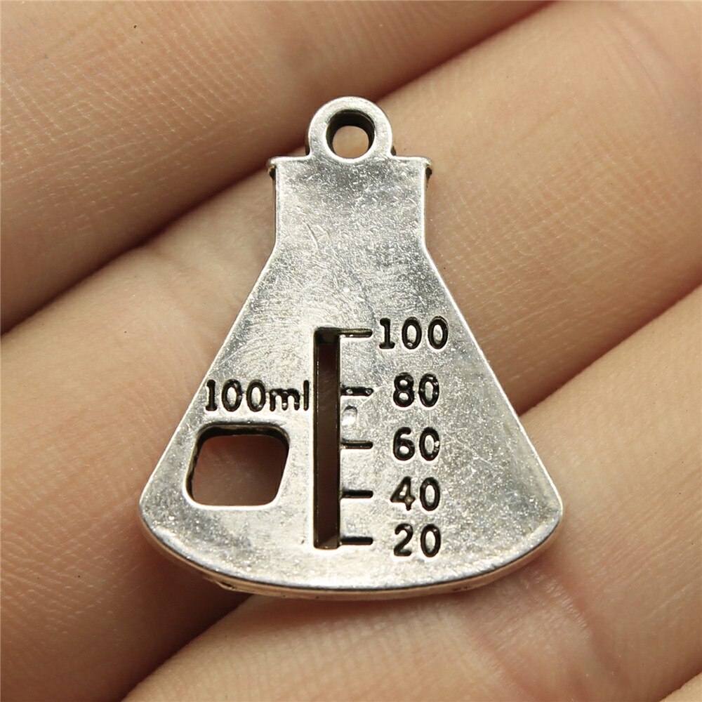 20 stks / partij Antiek Zilver Kleur Schoolbenodigdheden Boek Charms Bachelor Cap Charms Doctor Hat Hanger Graduation Charms: Antique Silver Plated