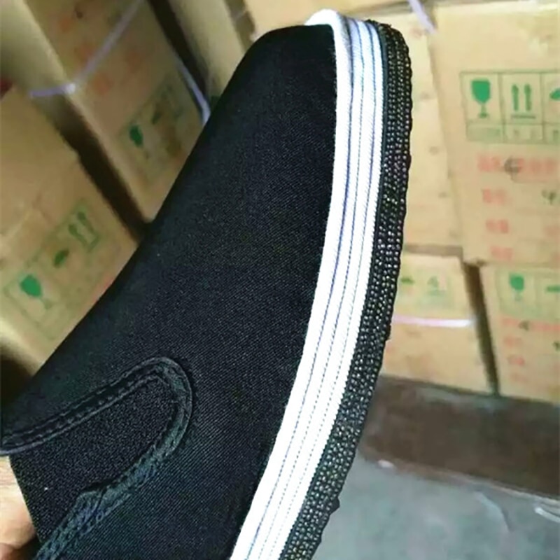 Chinese Kung Fu Shoes Man Rubber Sole Closed Toe Slip On Loafers Shoes Black Breathable Comfortable Bruce Lee Cloth Shoes Male