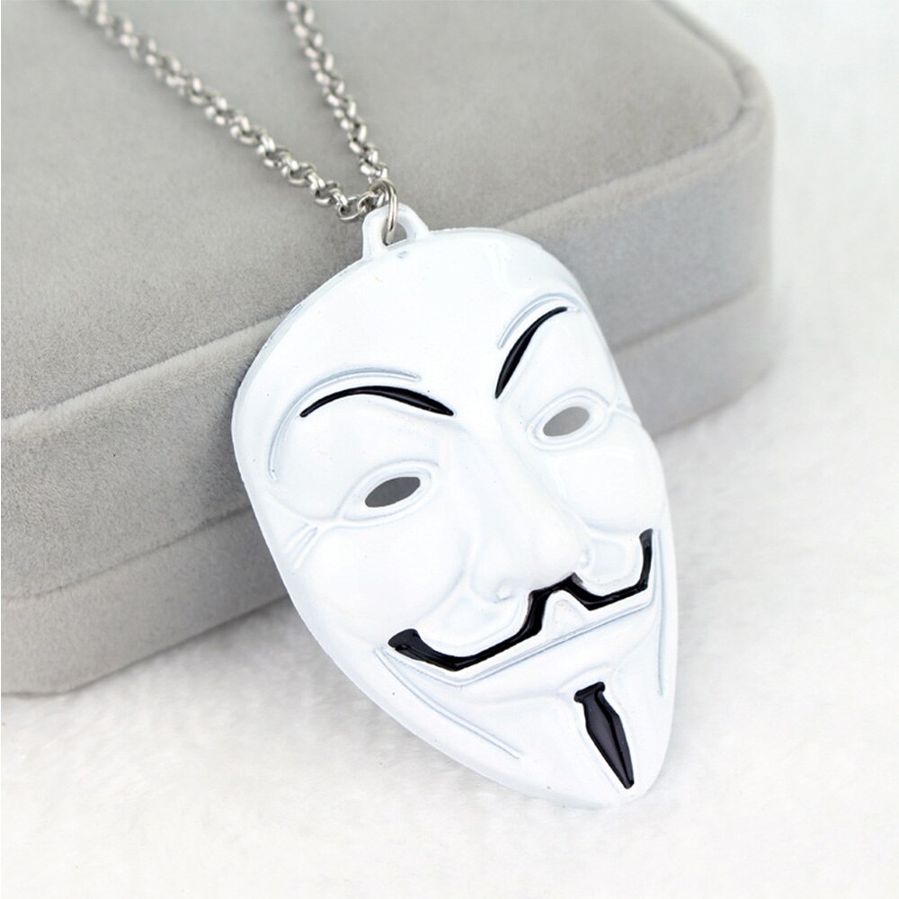 Auto Anhänger Dekoration Maske Mann Für Europäischen und Amerikanischen V Auto Rückspiegel trimmen Zubehör Hängen Halskette Ornament: Weiß