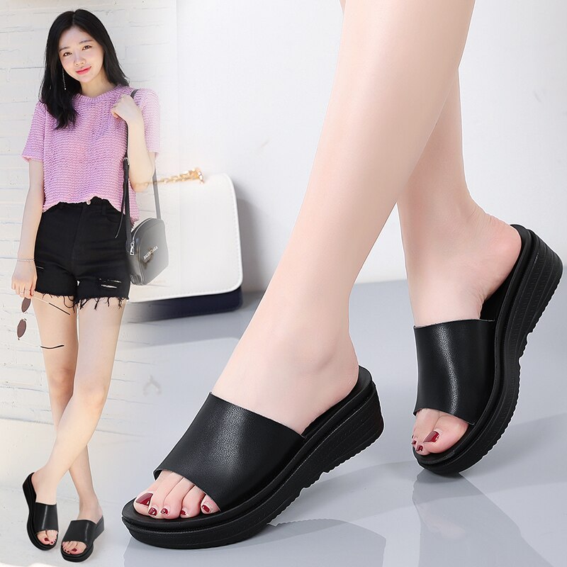 Klapki damskie palec u nogi skórzane platformy damskie buty letnie 2022 moda grube dno sandały damskie damskie antypoślizgowe klapki