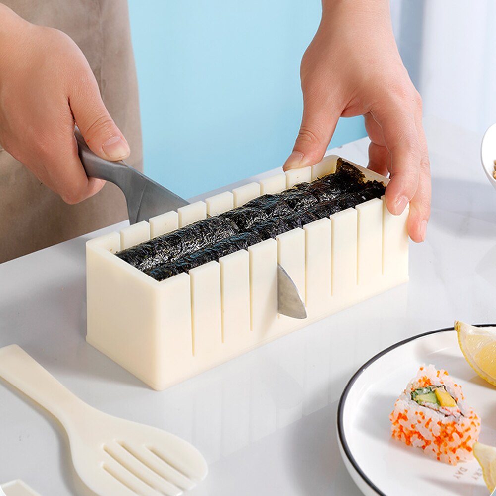 Sushi Maker Equipment Kit,Japanese Rice Ball Cake Roll Mold Sushi Multifunctional Mould Making Sushi Tools Kitchen DIY Set