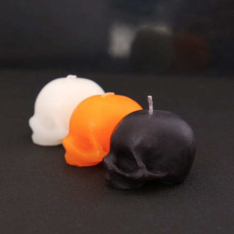 1 PC Bleeding skull candle crying candles Halloween Small smokeless Skeleton terror candle Red Brain inside Skull Candle