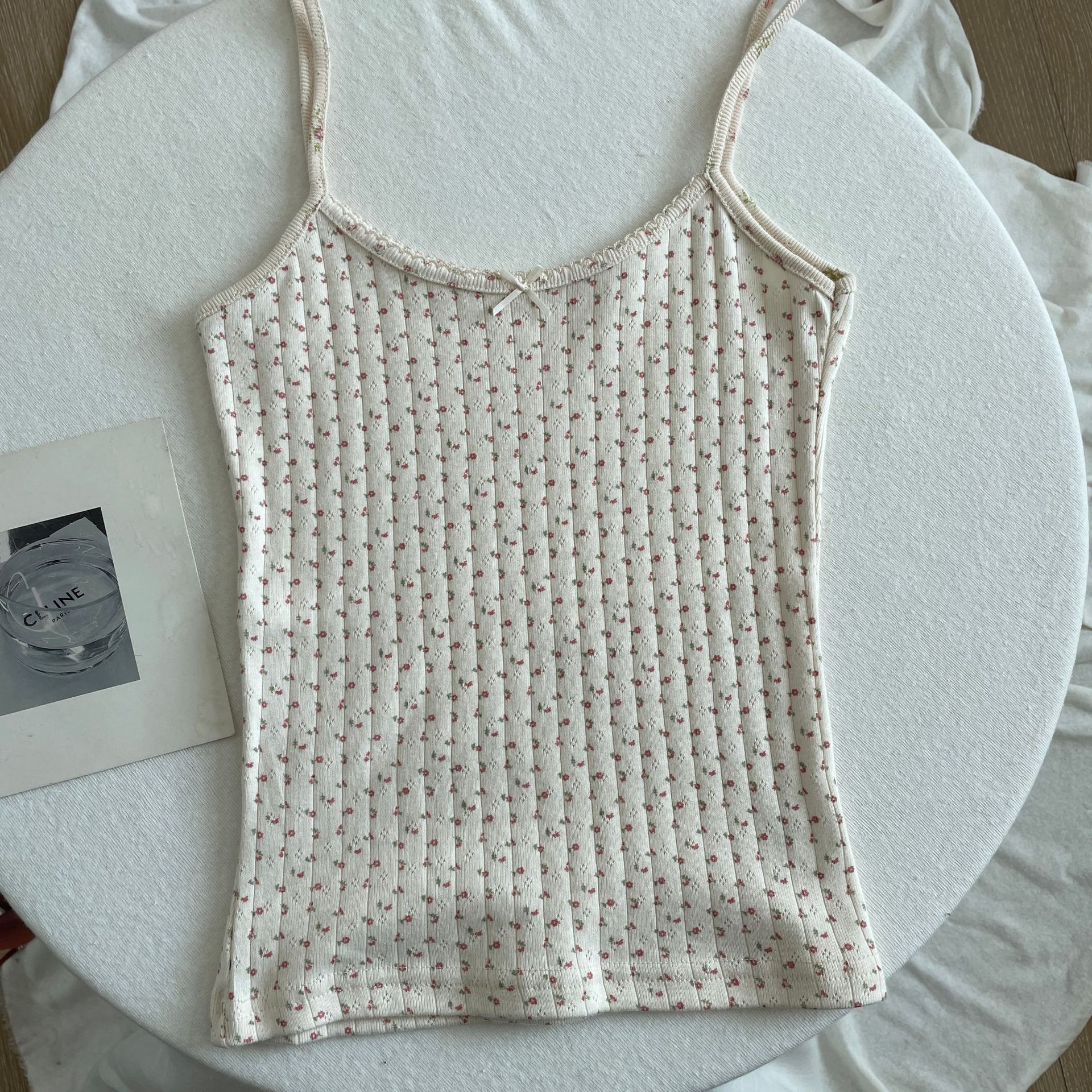 Tops cortos de algodón con lazo y ojales florales para mujer, Top sin mangas ajustado con adornos de encaje, camisola dulce de estilo Preppy, ropa Y2k: Morado